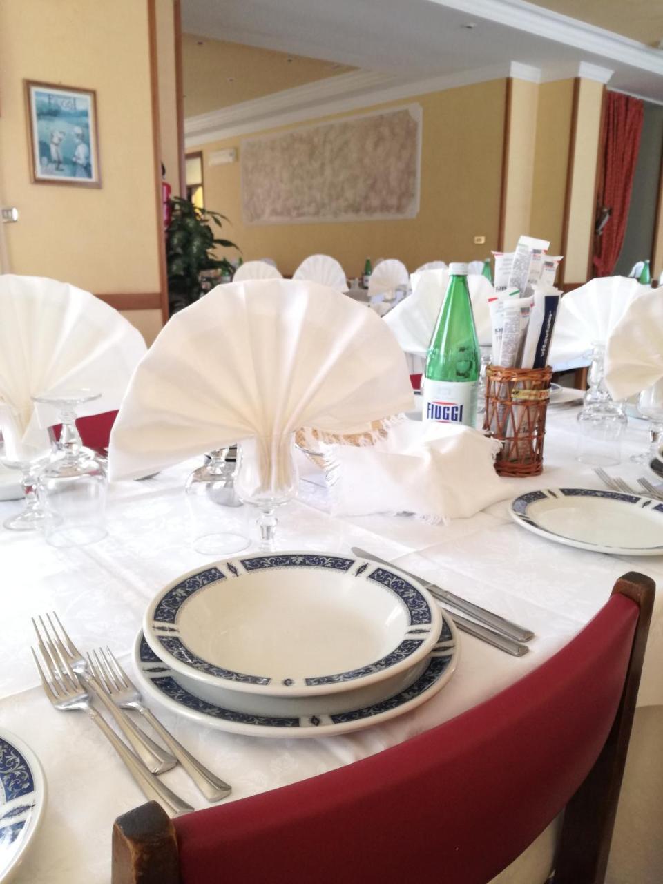 Hotel Pompei Fiuggi Εξωτερικό φωτογραφία
